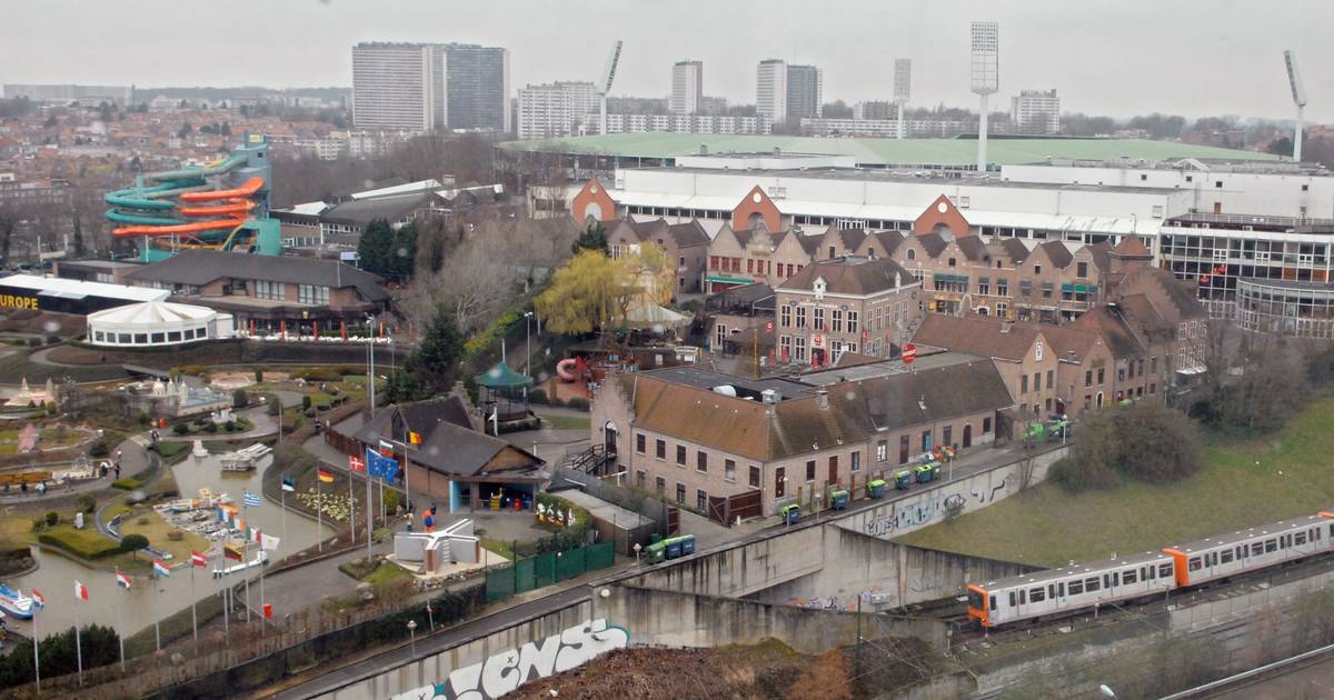 Des food-trucks investissent le village de Bruparck ...
