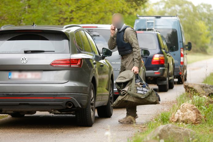 The Dutch Police Are On Their Guard Against Derailed Military The Search In The Apartment Of The Top Virologist Does Not Bring Anything Instagram