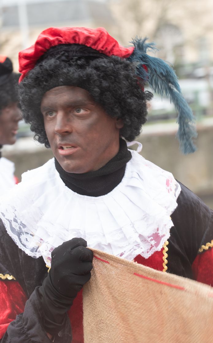 Video Fotospecial Sinterklaas Krijgt Hartelijk Onthaal En Stelt