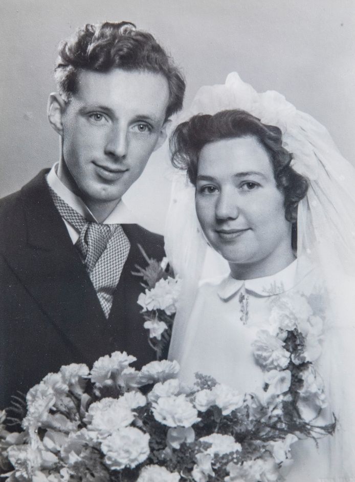 Arie Is Na 70 Jaar Huwelijk Nog Steeds Verliefd Op Lies Maar Het Was Niet Altijd Rozengeur En Maneschijn Den Haag Ad Nl