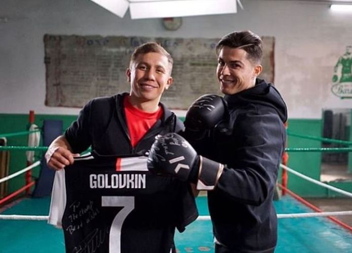 Ronaldo werd geïnterviewd door de Kazakse bokser Gennady Golovkin.