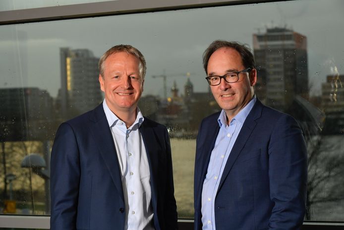 Maarten Wetselaar, directeur nieuwe energie van Shell, en Frank Roeters van Lennep, hoofd investering private markten PGGM.