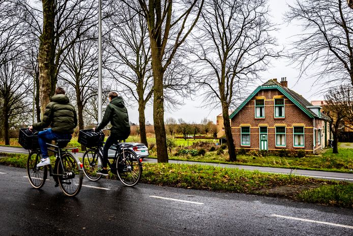 Het perceel bij boerderij Even Buiten aan de Beneden Oostdijk in Oud-Beijerland.
