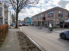Dit winkelrijtje middenin Ugchelen moet weer bruisend worden: ‘De bedoeling is er iets moois van te maken’
