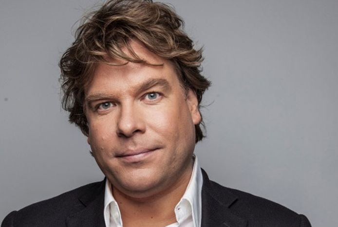 Robert Jensen terug op de buis met live-talkshow | Show | AD.nl