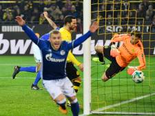Bosz verspeelt met Dortmund 4-0 voorsprong in krankzinnige derby