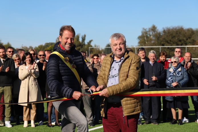 Sportschepen Johan Limbourg en voorzitter Geert De Cuyper.