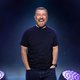 Ricky Gervais laat in ‘SuperNature’ met sardonisch genoegen zijn kelder vol aangebrande grappen zien