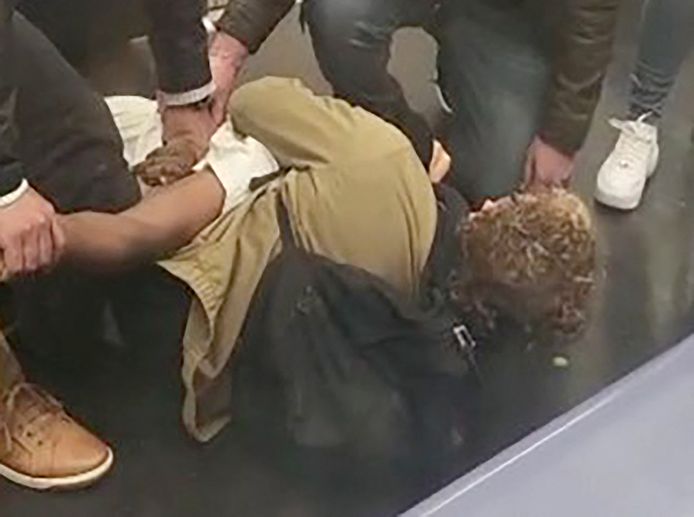 Jordan Neely die in een wurggreep werd genomen door een medepassagier op de metro in New York.