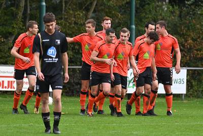 Excellent door na discutabele penalty tegen DSV, Volharding 2 bekert verder, Volharding 1 niet