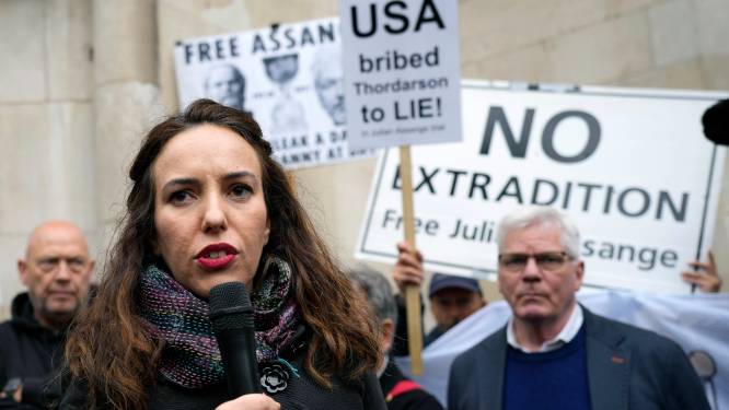 WikiLeaks-oprichter Assange mag in gevangenis met partner Stella trouwen