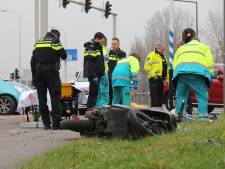 Fietser en scooterrijder gewond bij botsing op Prinses Beatrixlaan