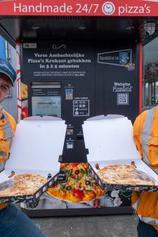 Vlissingers zijn gek op verse pizza uit de automaat; ook Terneuzen, Goes en Middelburg krijgen er één