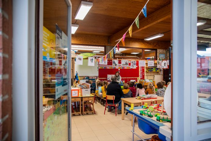 Archiefbeeld: eerste schooldag na verlengde herfstvakantie