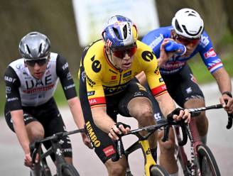 Ondanks zege hinkt Van Aert toch op twee gedachten: “Vorig jaar legde ik de koers zélf in de plooi, nu moest ik ze ondergaan”