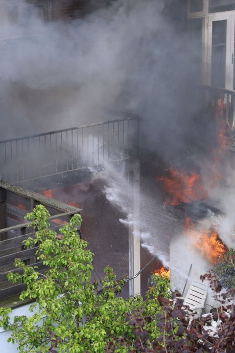Brand in Haagse nagelstudio mogelijk aangestoken: politie verricht twee arrestaties