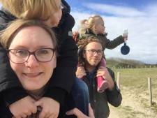 Ilona (37) gaat ieder jaar naar zelfde huisje in Zeeland: ‘Vroeger kostte dat 250 euro voor een week, nu 1000’