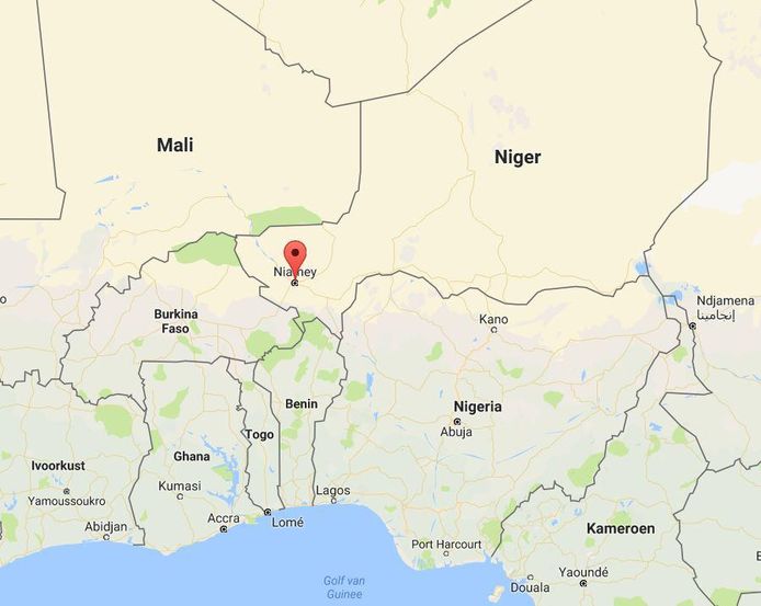 De aanval zou op 200 km ten noorden van de hoofdstad Niamey plaatsgevonden hebben, in de grensstreek met Mali waar terreurorganisatie al-Qaida in de islamitische Maghreb actief is.