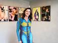 Carmen De Vos toont haar nieuw werk 'Belly Riot' in haar kersverse fotostudio in het hartje van Antwerpen.
