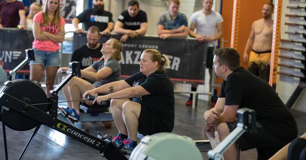 Geen haantjesgedrag bij hippe crossfit in Kamper sportschool - De Stentor