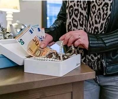 Oudere slachtoffers gebeld en zelfs bezocht door nepagenten in Asten: politie krijgt vier meldingen