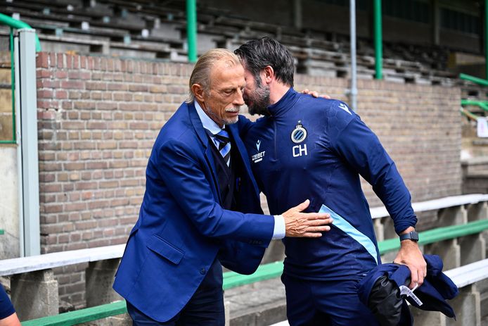 En foto uit de zomer van 2022: Daum groet toenmalig Club-trainer Carl Hoefkens.
