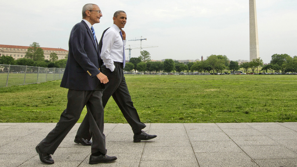 Politiek veteraan John Podesta was tot deze week adviseur van Obama. Beeld ap