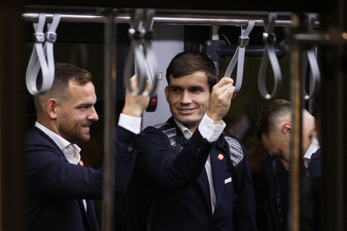 Vincent Janssen en Mart de Roon.