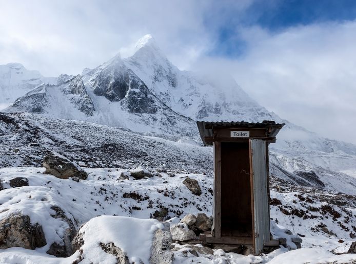 Buitentoilet basiskamp Mount Everest