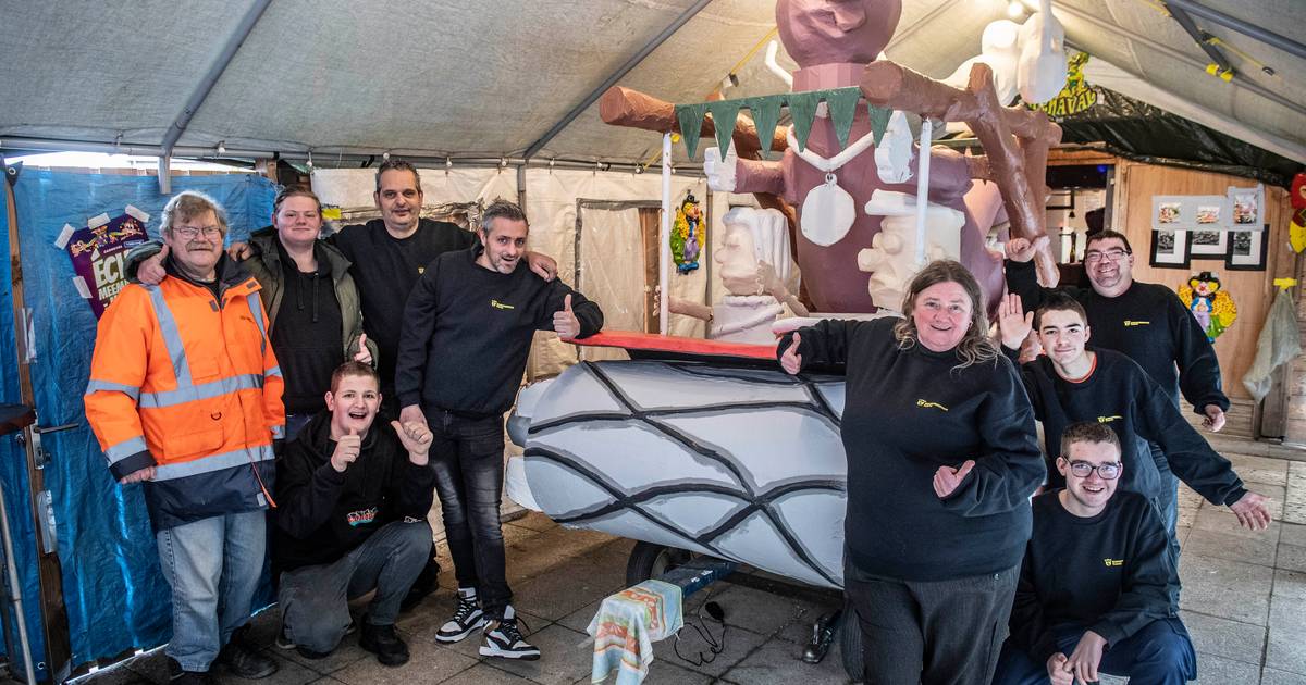 Als carnaval vroeg valt ga je toch lekker wagens bouwen in je korte ...