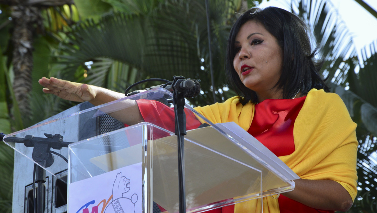 Burgemeester Gisela Mota legt de eed als burgemeester af op Nieuwjaarsdag. Beeld REUTERS