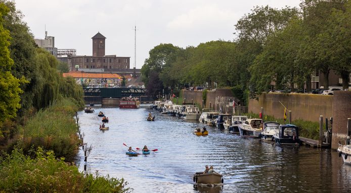 Het word alsmaar drukker op de Bossche wateren, zoals hier op de Dommel.
