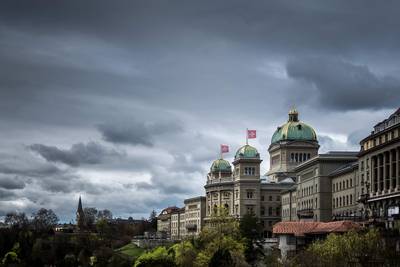 La Suisse vote l’interdiction des symboles nazis sous la pression de pays européens