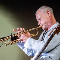 Dit was Flea zonder Red Hot Chili Peppers: hoe jazz, weemoed en trompet het overnamen op Jazz Middelheim ★★★☆☆