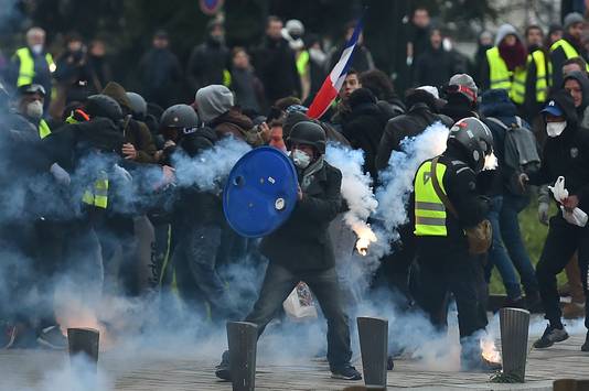 Een protest van ‘gele hesjes’ in Nantes leidde ook tot schermutselingen.