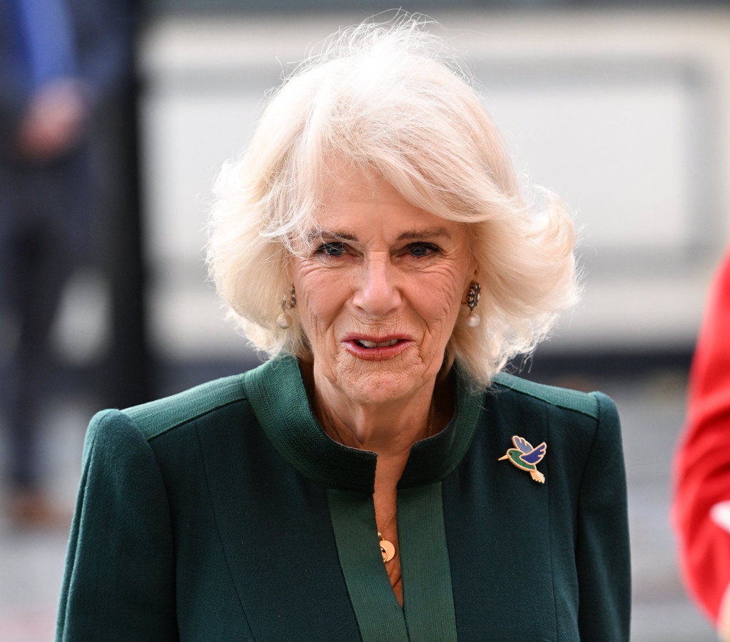 einde-aan-eeuwenoude-traditie-camilla-vervangt-hofdames-door-haar