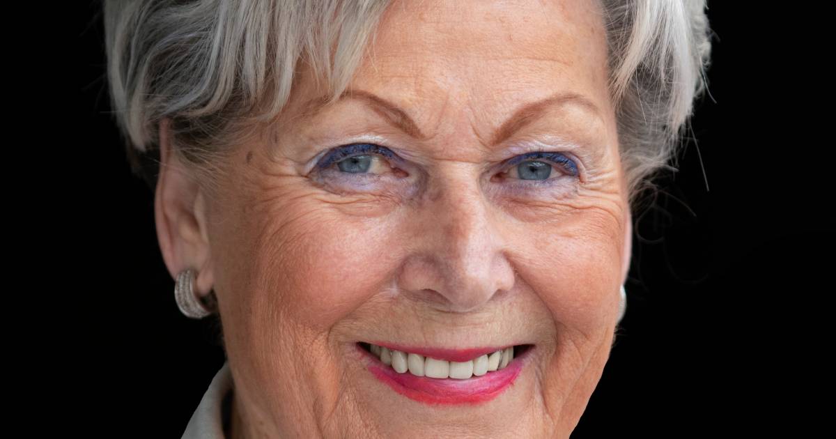 Annie van hotsell buul horloges