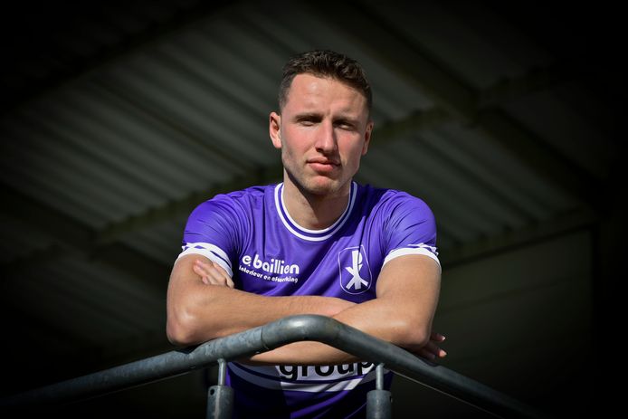 De 24-jarige Simon Bammens verruilde THES Sport voor Patro Eisden. Hij tekende er een profcontract voor 2,5 jaar.