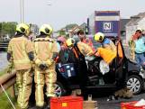 Persoon vast in auto na flinke aanrijding Honselersdijk