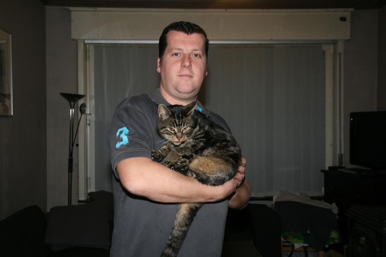 Kevin Kerrinckx en zijn kat Gryzmo.