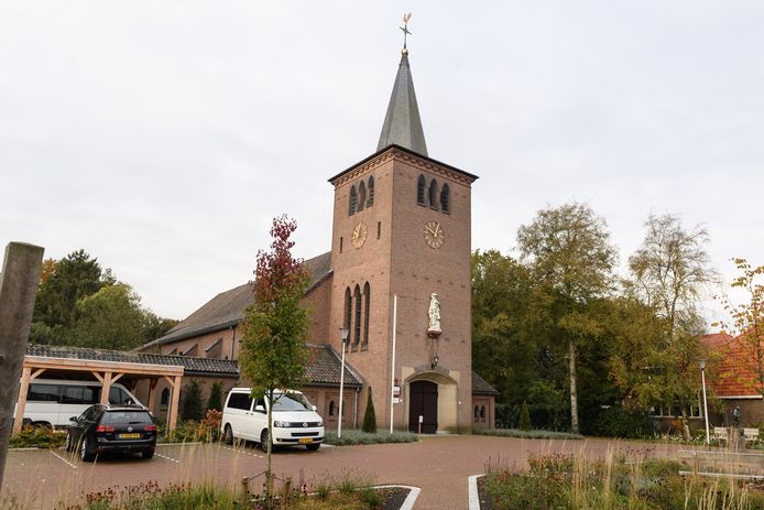 De Onbevlekt Hart van Maria Kerk in Fleringen wordt in 2025 aan de eredienst onttrokken.