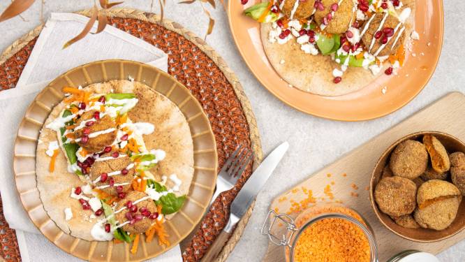 Wat Eten We Vandaag: Groenteburgertjes uit de airfryer op Libanees platbrood