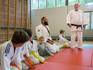 Judoleraar Wim Cobben geeft zijn laatste les bij Jeugland. Olympisch judoka Roy Meyer is een oud-leerling en ook aanwezig bij dit afscheid.