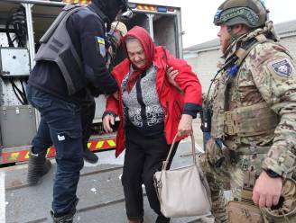 Horror in Oekraïense grensstad: Russische troepen openen vuur op vluchtende burgers en doden vrouw in rolstoel