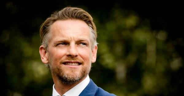 Barry Atsma Per Ongeluk Neergestoken Op Filmset Show Bd Nl
