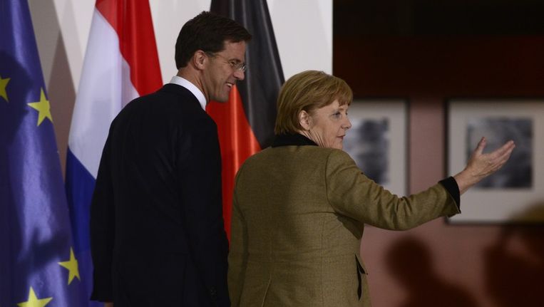 Premier Rutte en Bondskanselier Merkel in Brussel, half november. Beeld EPA