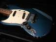 Une guitare cassée de Kurt Cobain vendue près d'un demi-million de dollars