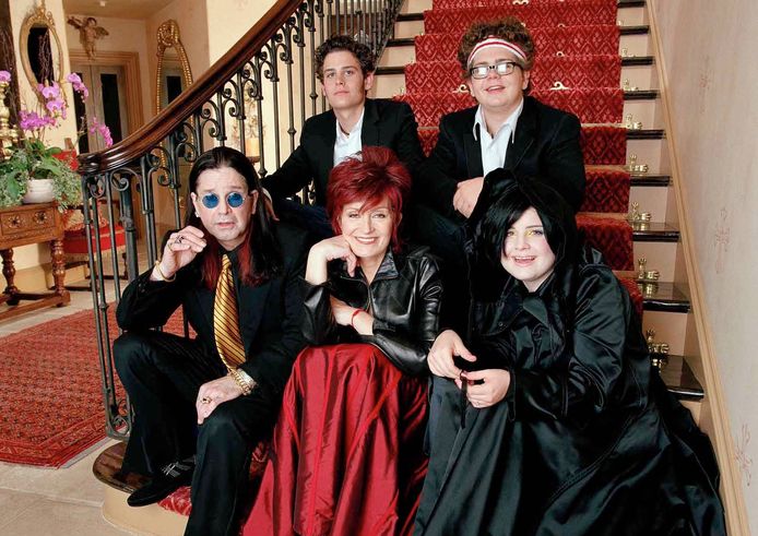 Een promobeeld uit 2002 voor hun realityreeks 'The Osbournes'.