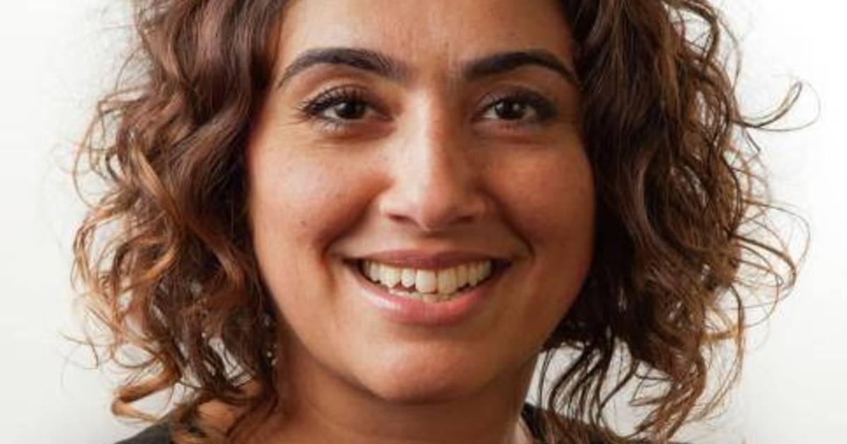 Sadet Karabulut in Politiek Café Buskruit! Tilburg AD.nl