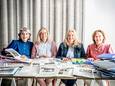 Ingrid Van Beek-Roelofs met haar drie zussen: van links naar rechts Monique, Ingrid, Hélène en Jacquemien.